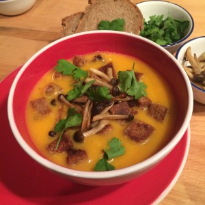 Potage de Crécy with croutons & mushrooms